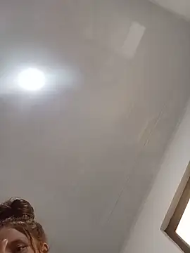 amelie sex online show from June 10, 2026, 6:09 pm