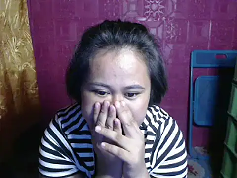 Marianne9822 online show from March 14, 2026, 7:31 pm