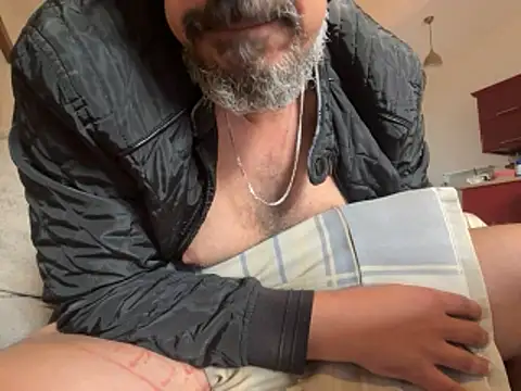 CaiBull online show from March 4, 2026, 2:47 pm