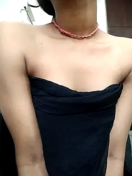 Naina 04 online show from September 17, 2025, 3:52 am