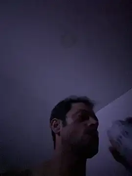 Snapshot of Carlosmauricio123 chatting on July 2, 2026, 4:07 am Carlosmauricio123 online show from July 2, 2026, 4:07 am