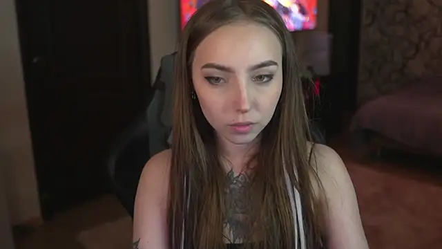 Snapshot of lis_silver chatting on December 3, 2025, 6:18 pm lis silver online show from December 3, 2025, 6:18 pm