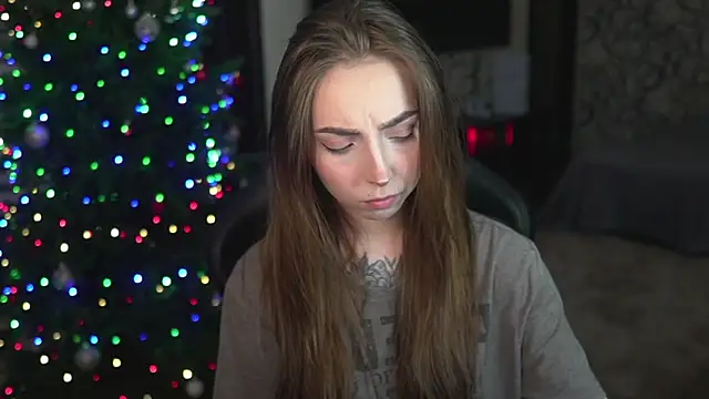 Snapshot of lis_silver chatting on December 17, 2025, 7:41 pm lis silver online show from December 17, 2025, 7:41 pm