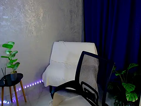 arlana klart online show from November 20, 2025, 5:08 am