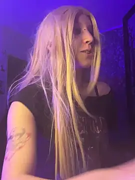 Snapshot of Akira-ivy chatting on September 22, 2025, 9:21 pm Akira-ivy online show from September 22, 2025, 9:21 pm