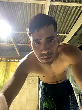 Emabracamonte95 online show from November 9, 2025, 12:20 pm