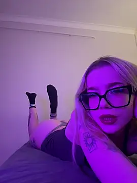 Snapshot of marnemzavar444 chatting on March 1, 2026, 9:37 pm marnemzavar444 online show from March 1, 2026, 9:37 pm