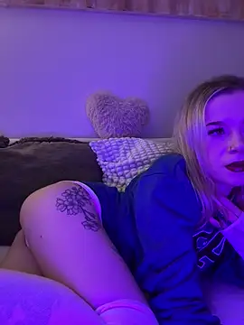 Snapshot of marnemzavar444 chatting on November 8, 2025, 9:18 pm marnemzavar444 online show from November 8, 2025, 9:18 pm