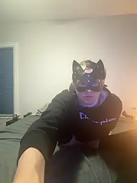 bambi02 online show from March 26, 2026, 7:06 am