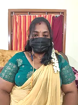 Snapshot of Tamil_Mithra chatting on November 6, 2025, 5:39 pm Tamil Mithra online show from November 6, 2025, 5:39 pm