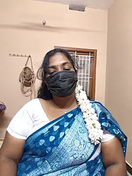 Snapshot of Tamil_Mithra chatting on November 5, 2025, 11:57 am Tamil Mithra online show from November 5, 2025, 11:57 am