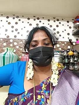 Snapshot of Tamil_Mithra chatting on November 11, 2025, 4:57 pm Tamil Mithra online show from November 11, 2025, 4:57 pm