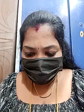 Snapshot of Tamil_Mithra chatting on December 17, 2025, 4:39 am Tamil Mithra online show from December 17, 2025, 4:39 am