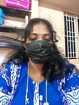 Snapshot of Tamil_Mithra chatting on November 15, 2025, 8:46 pm Tamil Mithra online show from November 15, 2025, 8:46 pm