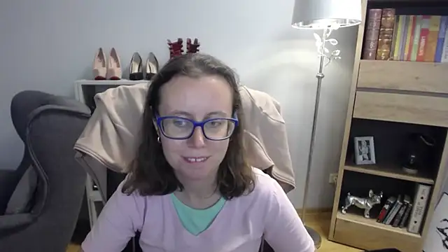 Snapshot of sweetxLizzy chatting on September 18, 2025, 4:26 am sweetxLizzy online show from September 18, 2025, 4:26 am