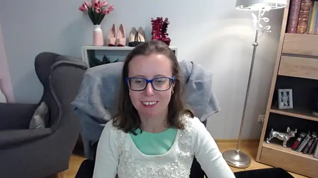 Snapshot of sweetxLizzy chatting on October 1, 2025, 4:39 am sweetxLizzy online show from October 1, 2025, 4:39 am