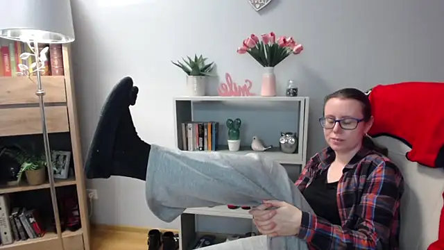 sweetxLizzy online show from April 9, 2026, 4:25 am