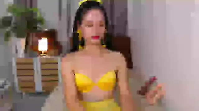 sugar dollyyy online show from September 17, 2025, 4:53 pm