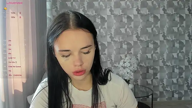 Kseni a online show from June 30, 2026, 7:08 am