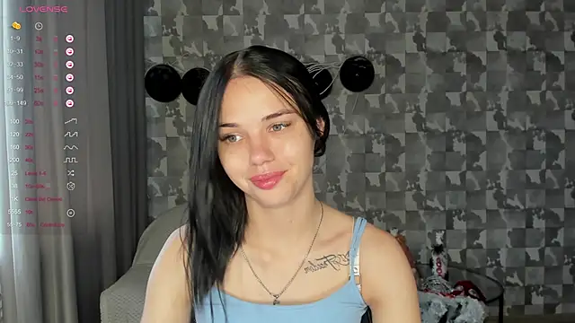 Kseni a online show from October 28, 2025, 8:46 am