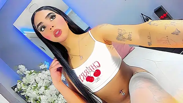 VanessaStonee online show from November 9, 2025, 4:49 am