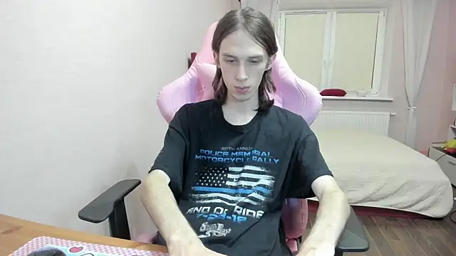 eleganc3 online show from September 23, 2025, 6:59 pm