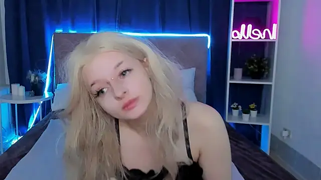 Leona Allenn online show from October 7, 2025, 1:50 am
