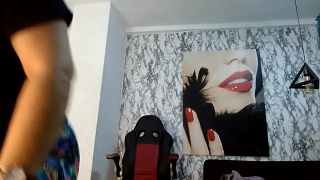 mariani smith online show from November 27, 2025, 11:54 am