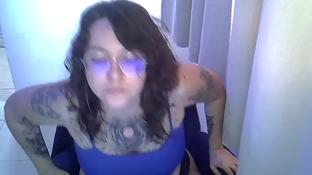 Blue Liz online show from October 9, 2025, 5:24 pm