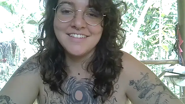 Blue Liz online show from December 15, 2025, 2:34 pm