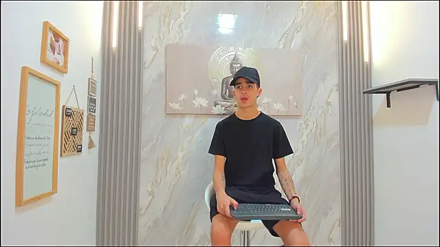 TWINKS BOYS1 online show from January 15, 2026, 7:39 pm