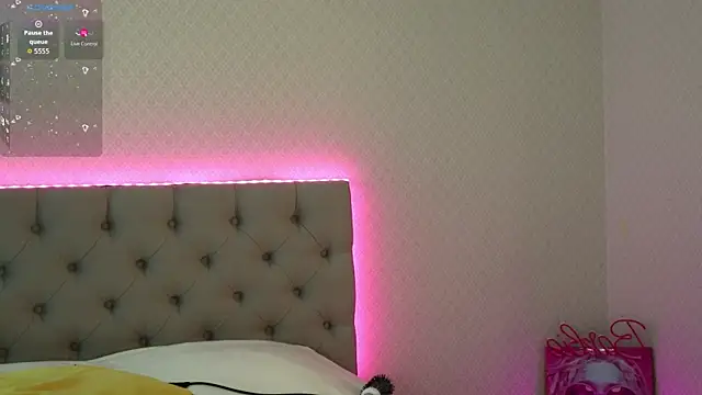 Katherinepinke online show from October 21, 2025, 5:07 am