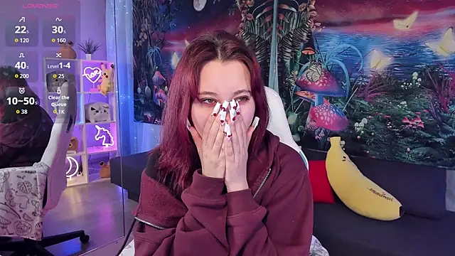 ClaraParks online show from September 27, 2025, 6:03 pm