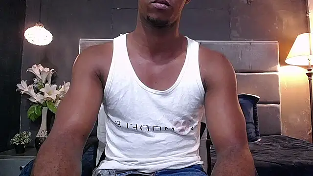 blackbignude online show from October 18, 2025, 1:29 am