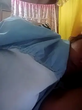 hotolivia34 online show from October 29, 2025, 10:42 pm