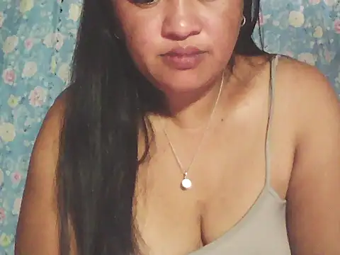 hotolivia34 online show from December 13, 2025, 10:05 pm