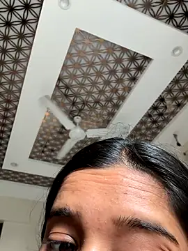 desitease online show from October 29, 2025, 9:52 am