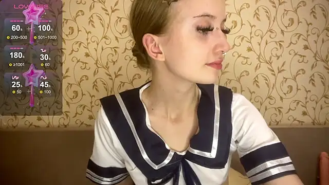 kittywithu online show from October 8, 2025, 5:46 pm