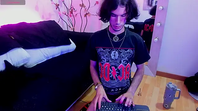 Snapshot of danny_rios20 chatting on April 1, 2026, 1:52 pm danny rios20 online show from April 1, 2026, 1:52 pm