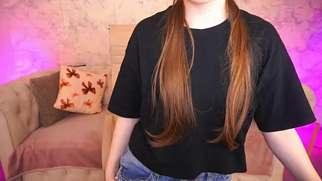 ArrinaWairr online show from May 22, 2026, 7:17 am