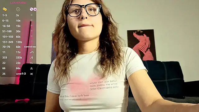 TrixiBell online show from October 22, 2025, 4:45 am