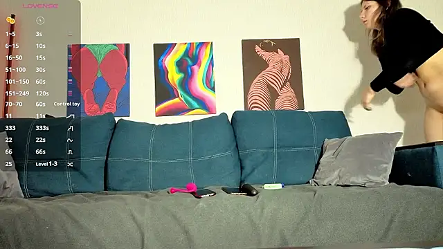 Snapshot of TrixiBell chatting on February 13, 2026, 5:07 am TrixiBell online show from February 13, 2026, 5:07 am