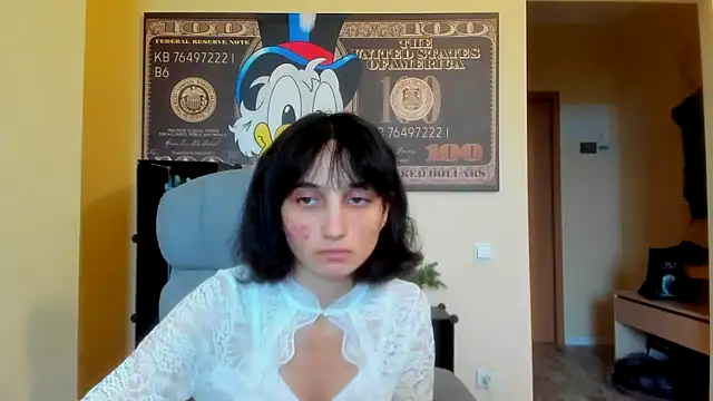 Marri-Stella online show from October 12, 2025, 8:37 am