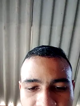 rafita11750 online show from November 14, 2025, 4:32 pm