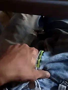 rafita11750 online show from November 18, 2025, 5:49 pm