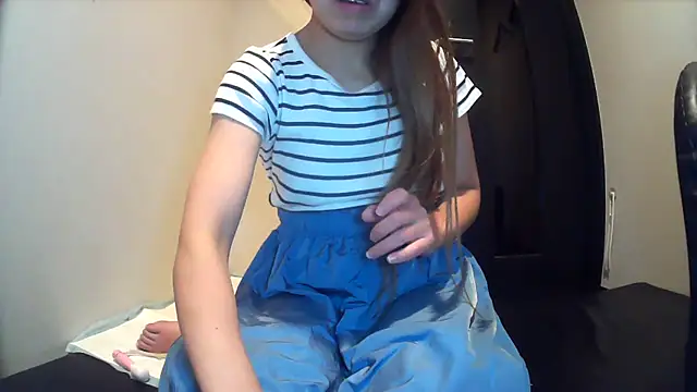 Snapshot of SAKI_saki_01 chatting on November 13, 2025, 9:35 am SAKI saki 01 online show from November 13, 2025, 9:35 am