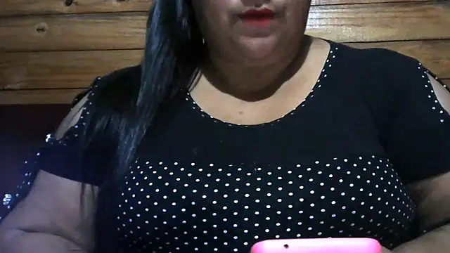 Snapshot of MARRENTINHA34 chatting on February 1, 2026, 12:47 pm MARRENTINHA34 online show from February 1, 2026, 12:47 pm
