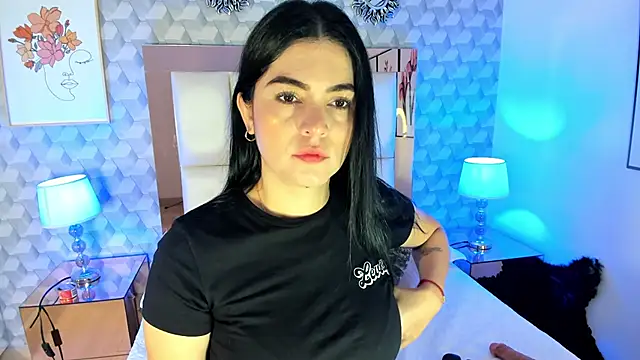 Sasha  sims   online show from October 16, 2025, 11:40 am