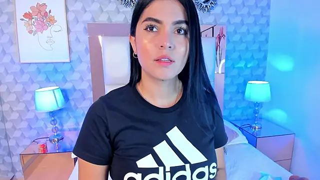 Sasha  sims   online show from November 7, 2025, 11:26 am