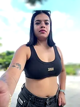 JuanitaMore01 online show from September 10, 2025, 2:49 pm